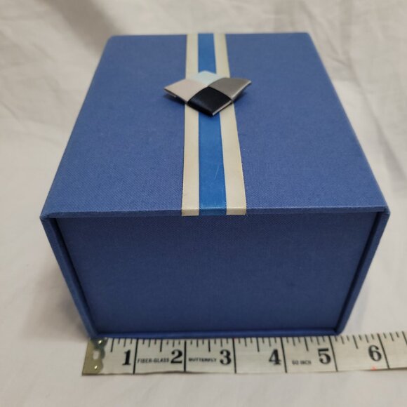 UN Peacekeeping Seoul Korea Magnetic Box Gift Empty Decorative Storage 6.5 x 5 - Picture 10 of 12